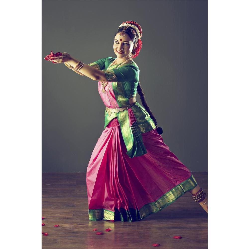 Pin by M💋 on Bharatnatyam poses | Bharatanatyam poses, Dance poses, Bharatanatyam  dancer